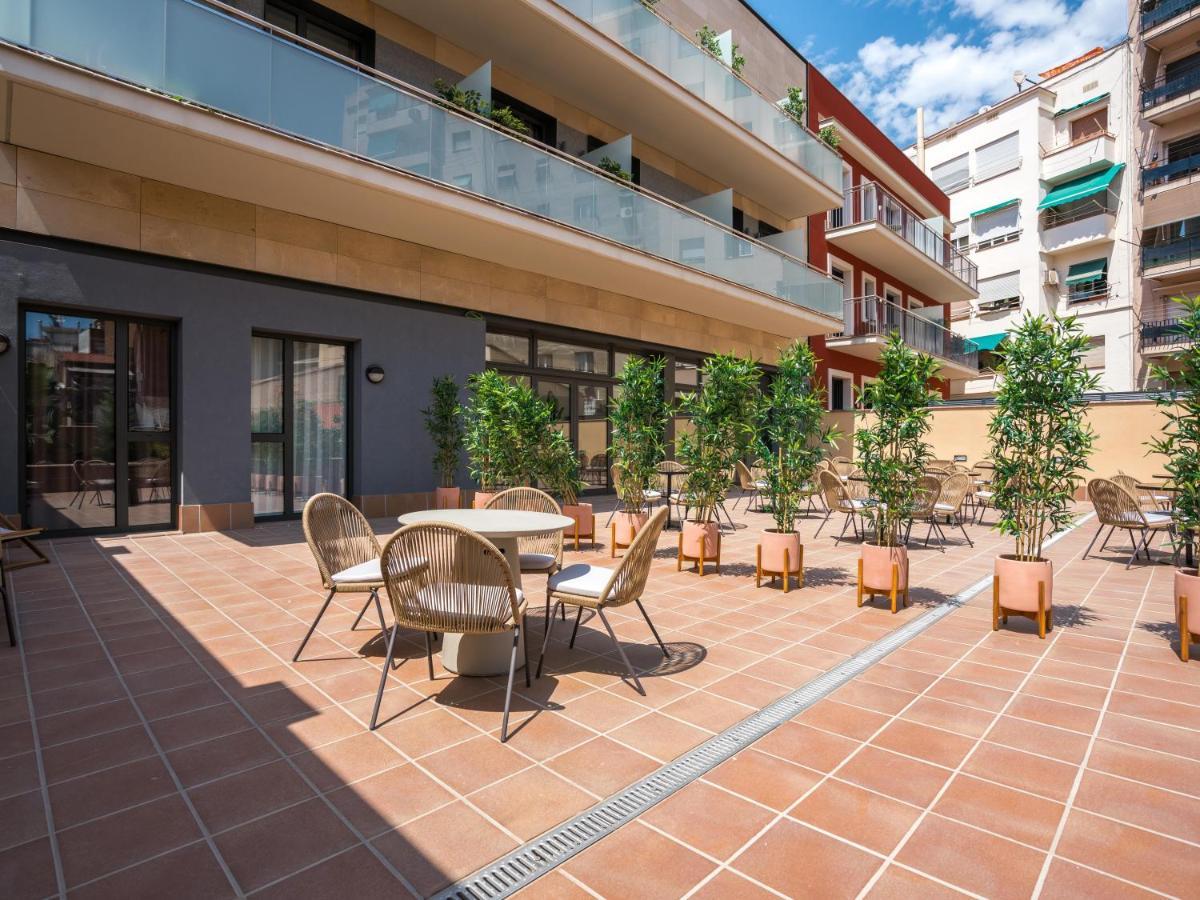 Limehome Barcelona Carrer De Besalu 82 Εξωτερικό φωτογραφία