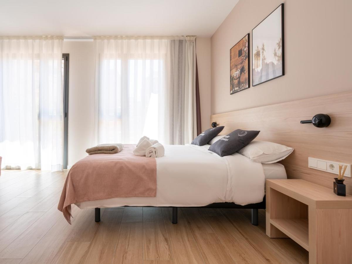 Limehome Barcelona Carrer De Besalu 82 Εξωτερικό φωτογραφία